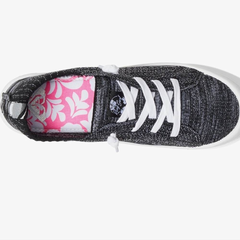Roxy Bayshore Closed Knit sneakers for women sz 9 in EUC
